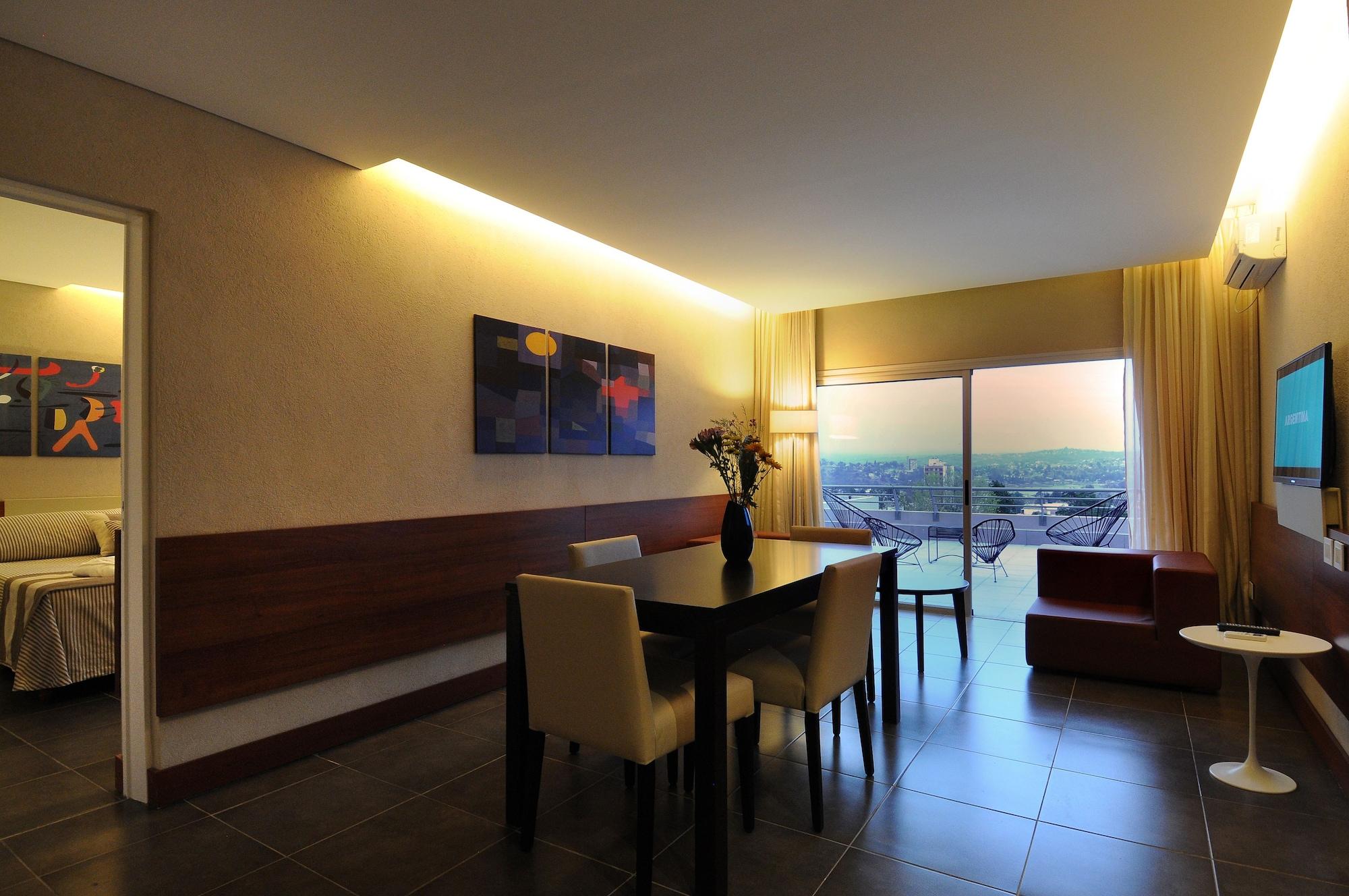 Pinares Panorama Suites, Spa & Convention Center Villa Carlos Paz Dış mekan fotoğraf