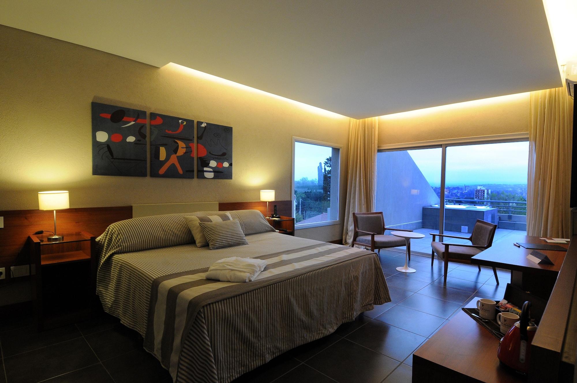 Pinares Panorama Suites, Spa & Convention Center Villa Carlos Paz Dış mekan fotoğraf