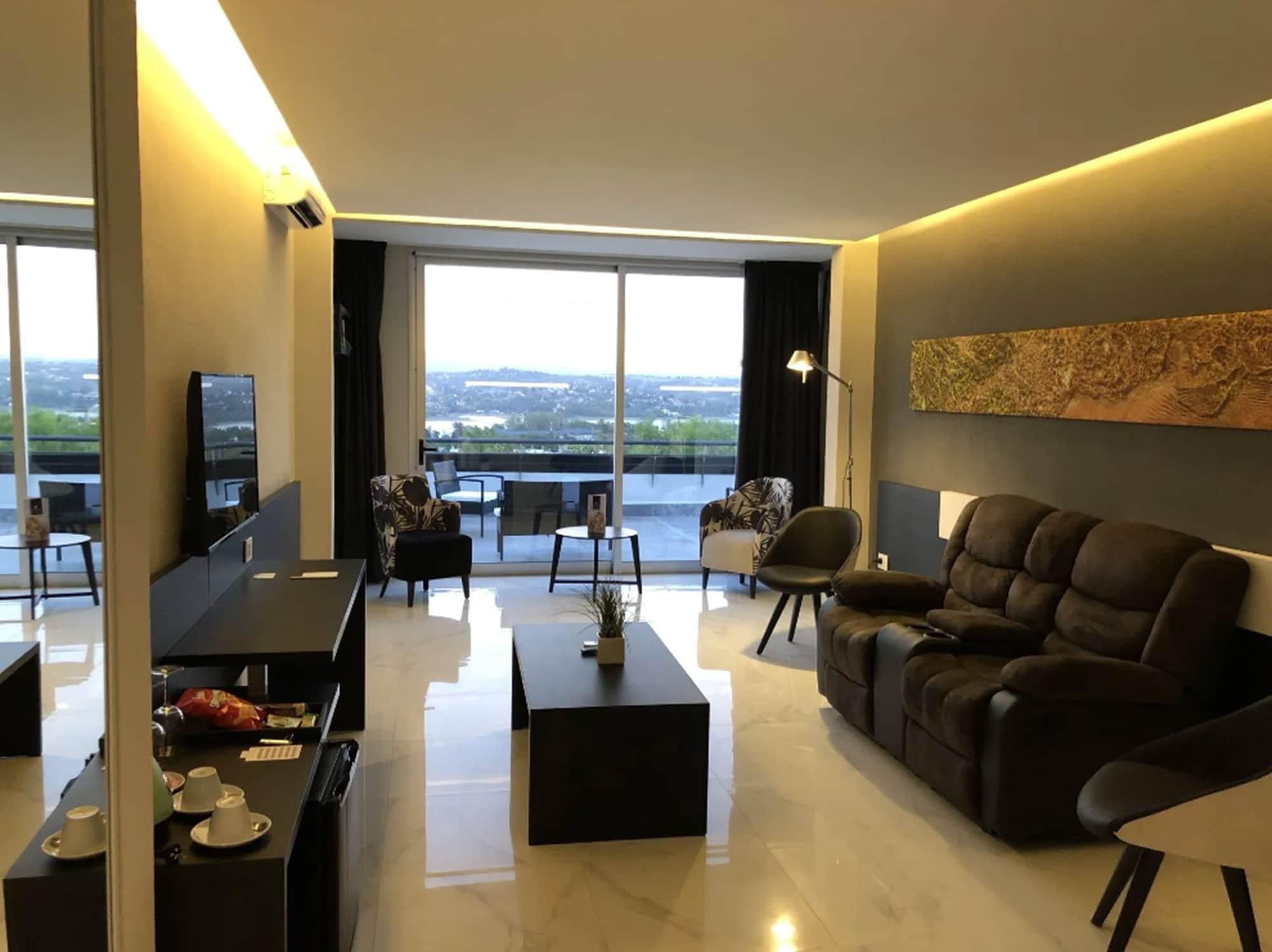 Pinares Panorama Suites, Spa & Convention Center Villa Carlos Paz Dış mekan fotoğraf
