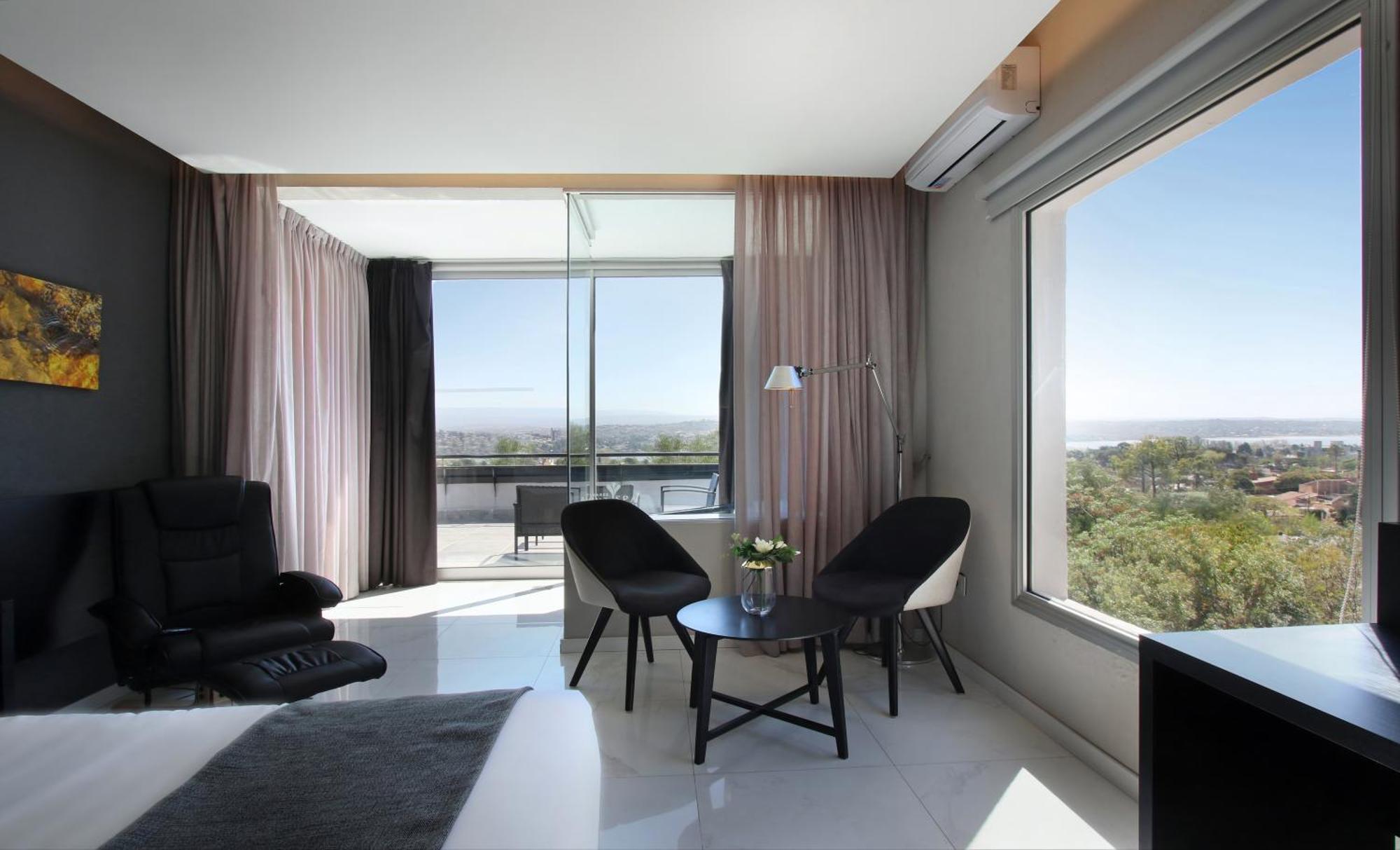 Pinares Panorama Suites, Spa & Convention Center Villa Carlos Paz Dış mekan fotoğraf